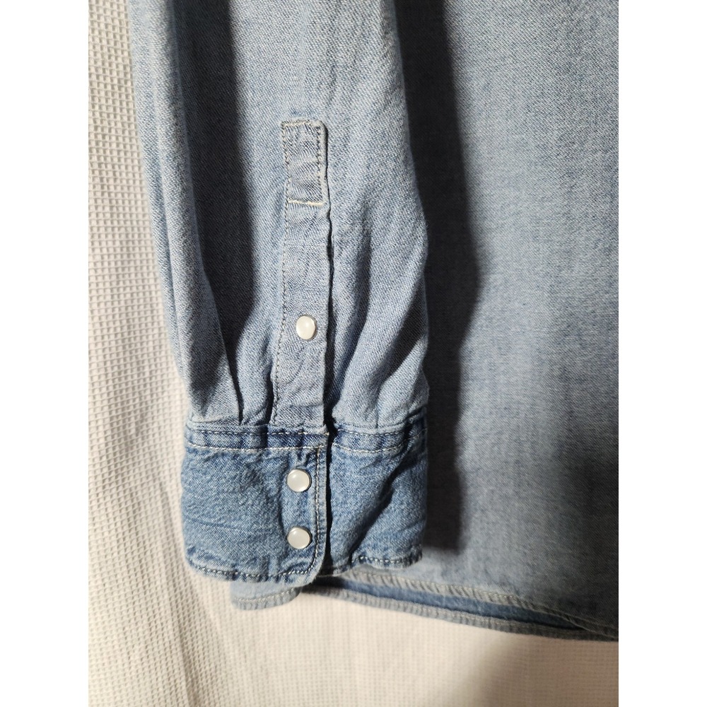 Levi's Dylan Oversize The Western Shirt Denim In Reverse Pearl Snap - 1X - Picture 4 of 5